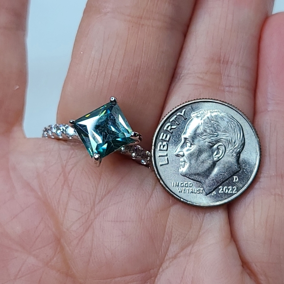 Moissanite 3.65 carat Asscher cut Peacock Solitare Ring - Picture 9 of 11